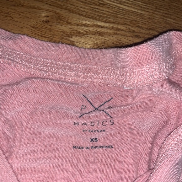 cute pink short sleeve with little ruffles - Picture 2 of 2